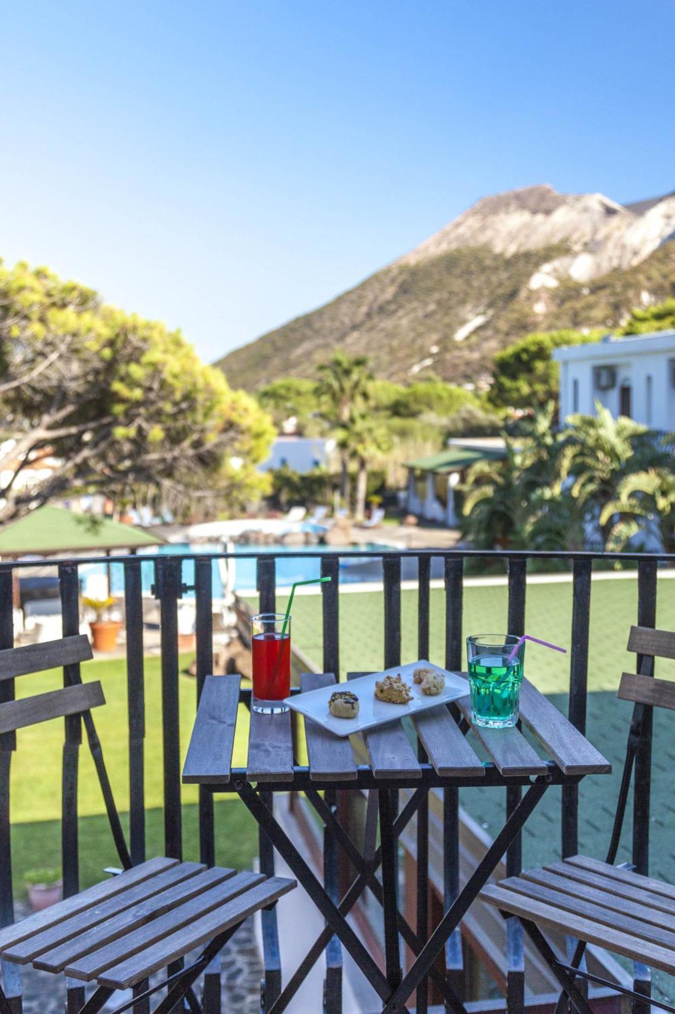 Hotel Orsa Maggiore Vulcano  Rum bild